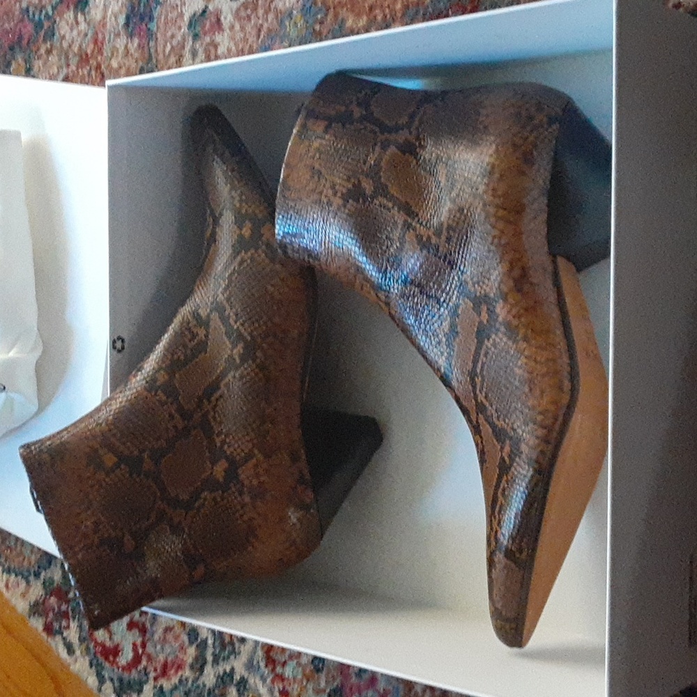 Vince Boots